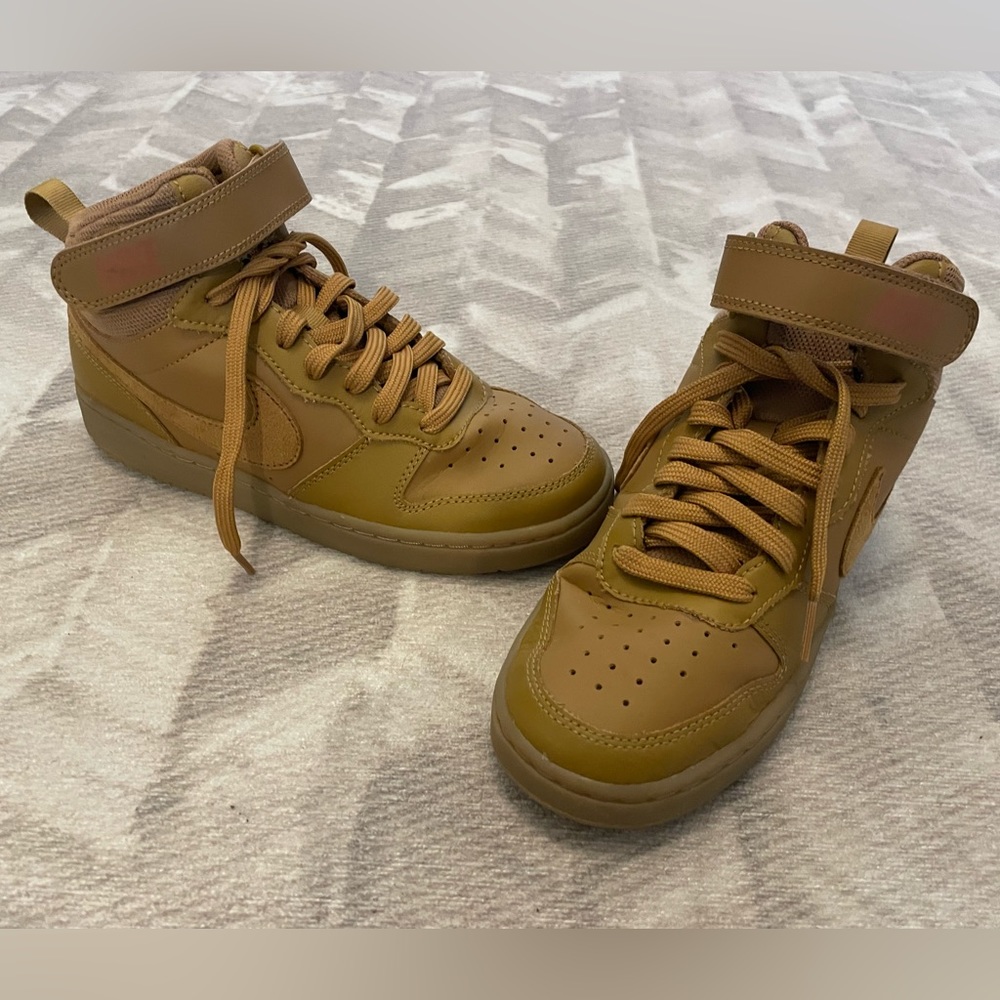 Nike Court Borough Mid 2- Camel/Tan. Size 5.5Y.